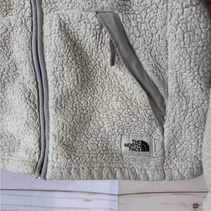 North Face women’s small Sherpa jacket